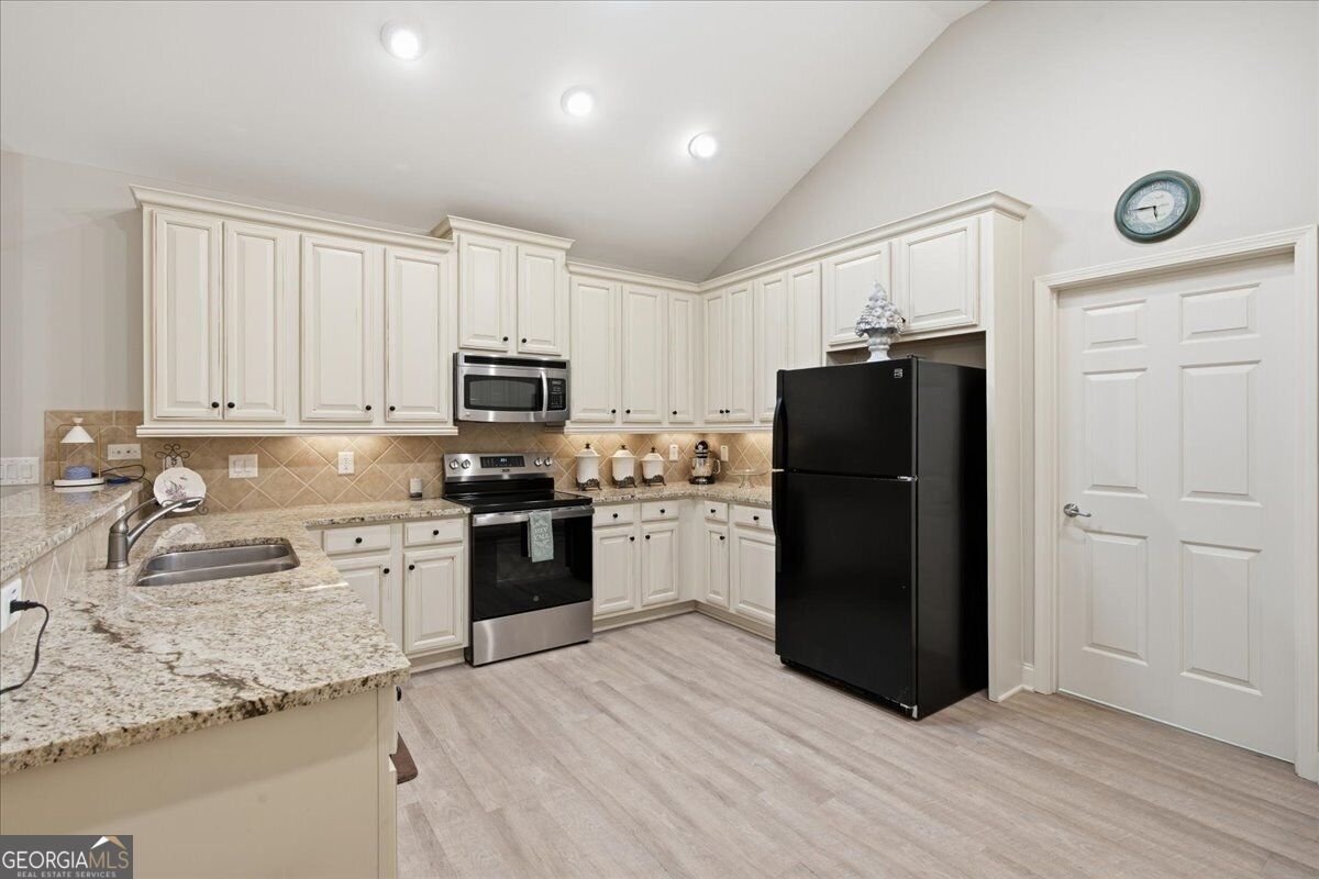 222 Orchards Circle Woodstock - Photo 14