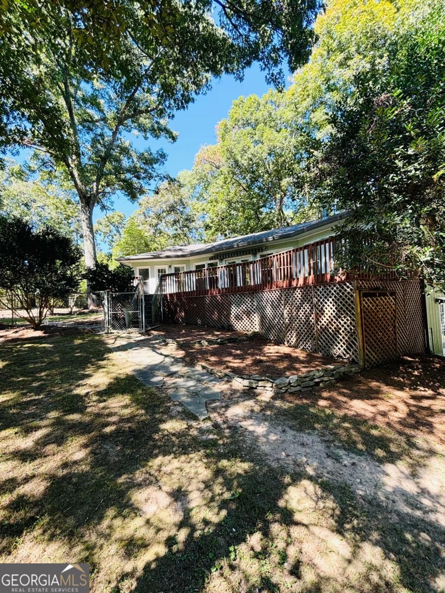 4715 Barnes Court Loganville - Photo 10