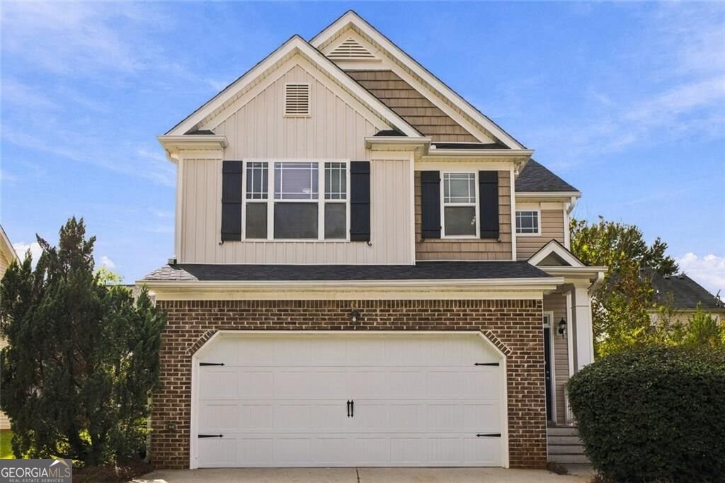 8133 Brookbend Drive Douglasville - main photo