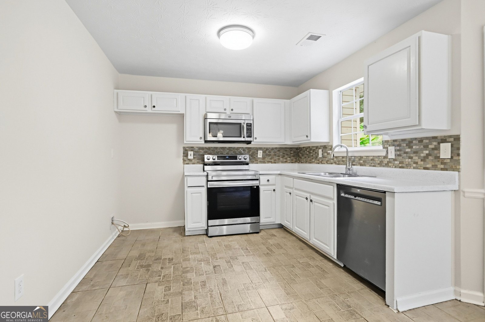 310 Kaden Court McDonough - Photo 9