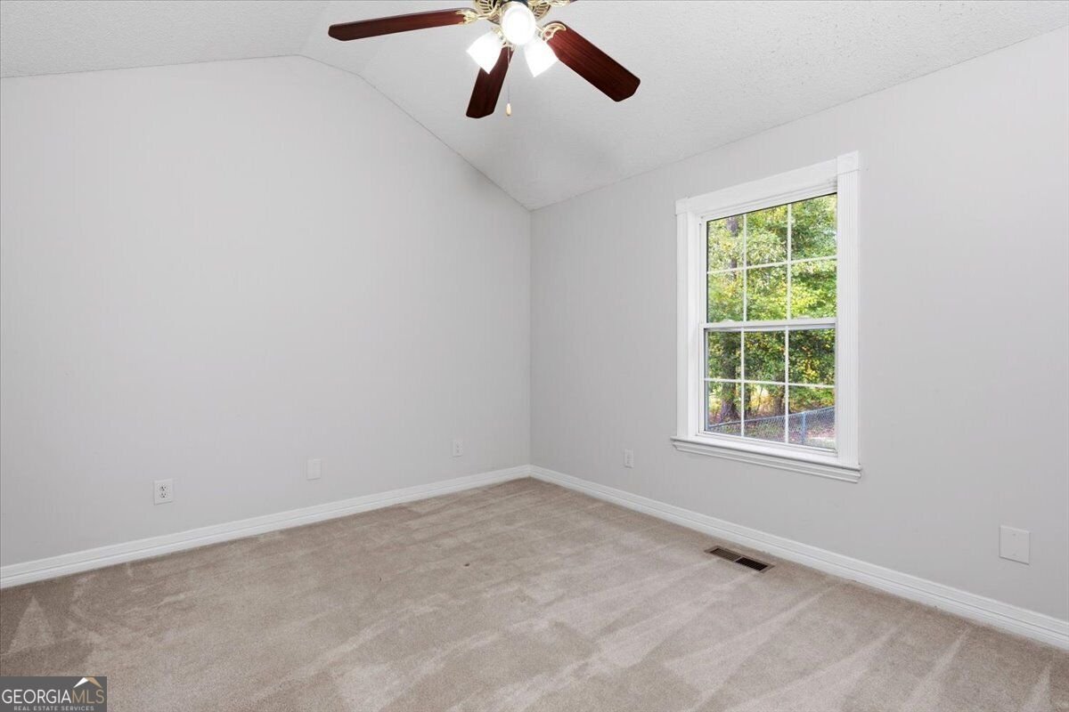 241 Graystone Pointe Drive Macon - Photo 18