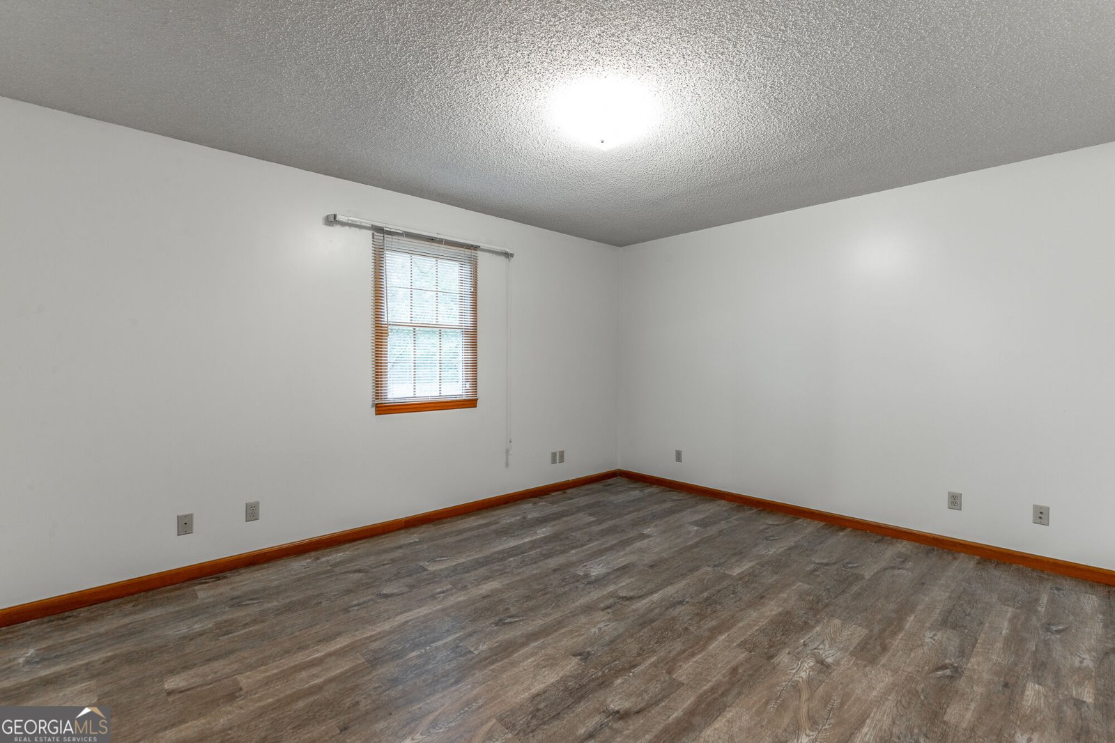 127 Center Street Rossville - Photo 10