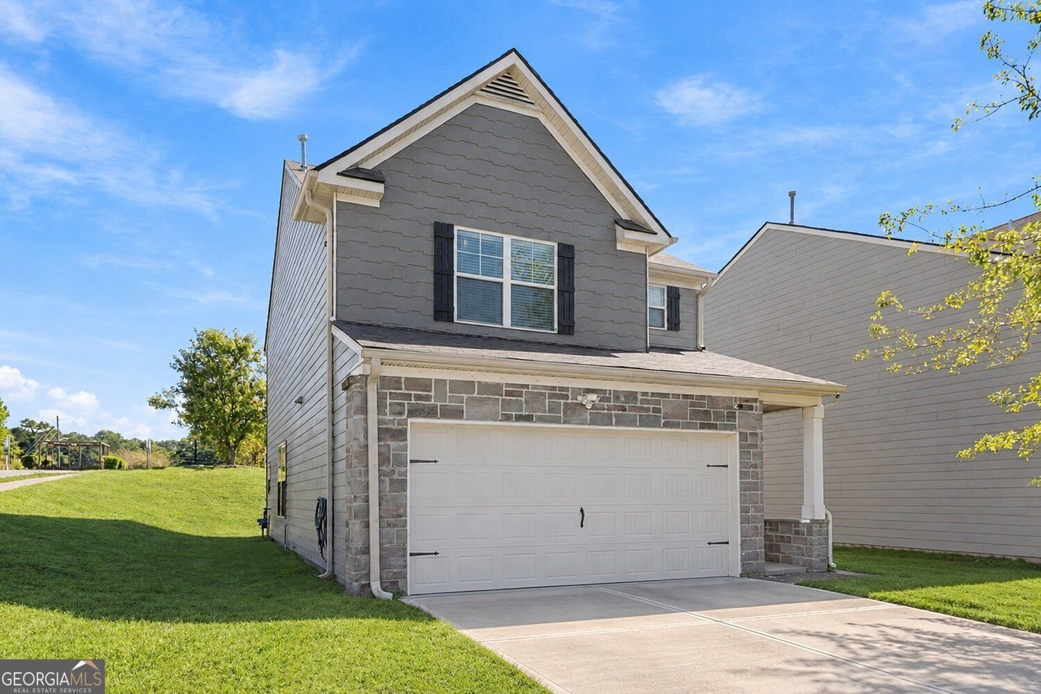 5880 Seabright Lane Atlanta - main photo