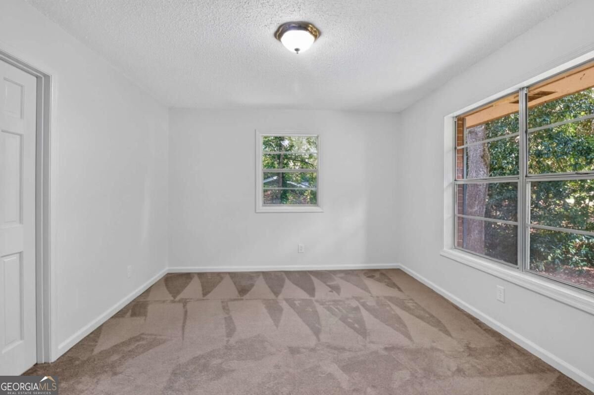 6245 Jones Road Atlanta - Photo 36