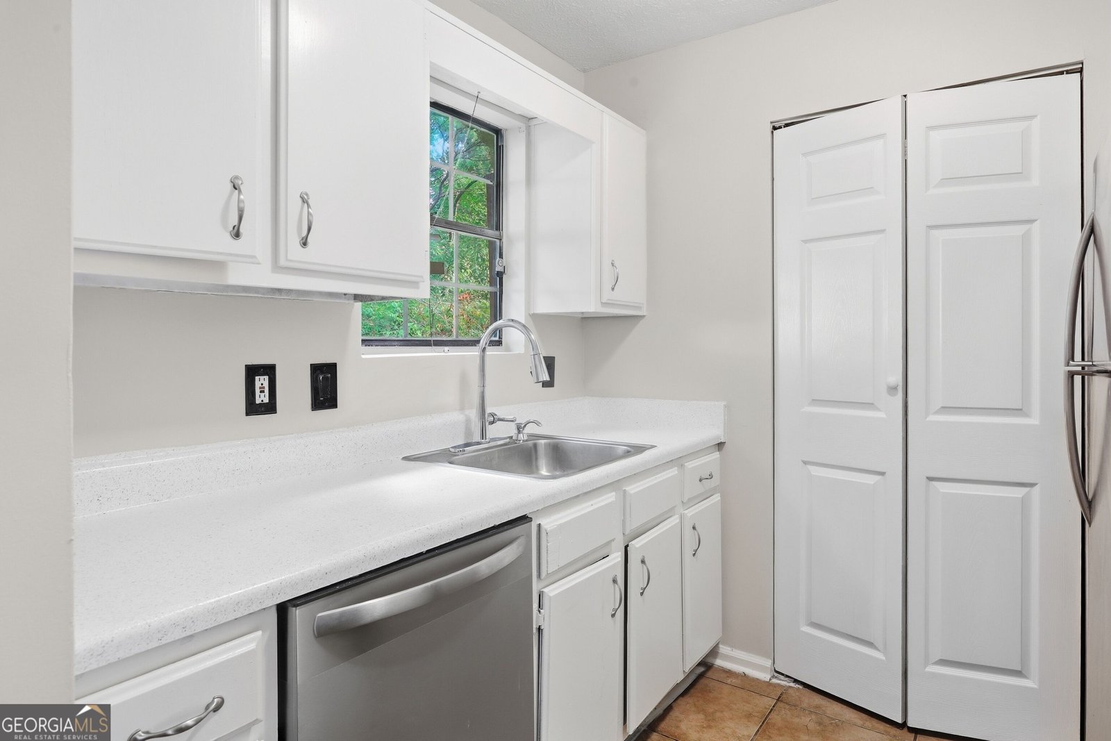 6977 Flagstone Drive Austell - Photo 10