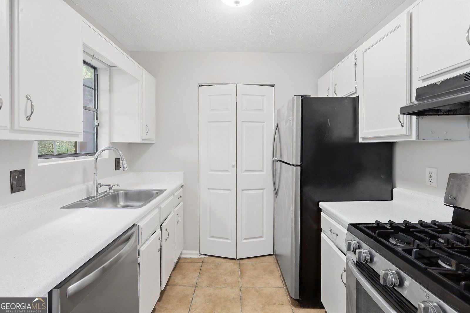 6977 Flagstone Drive Austell - Photo 2
