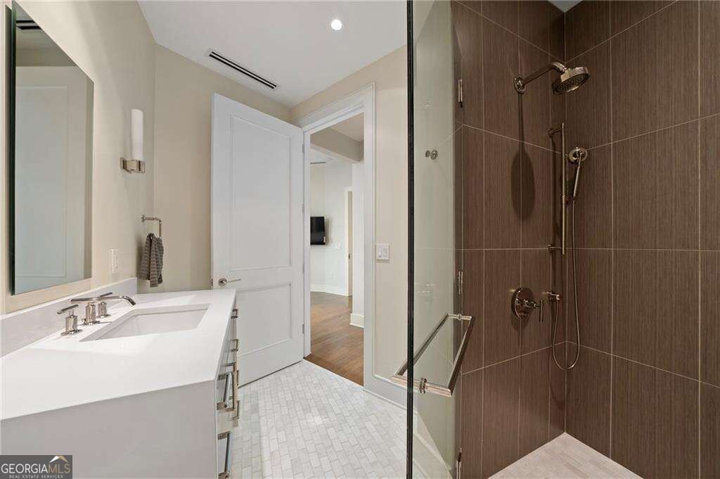 3376 Peachtree Road Atlanta - Photo 18