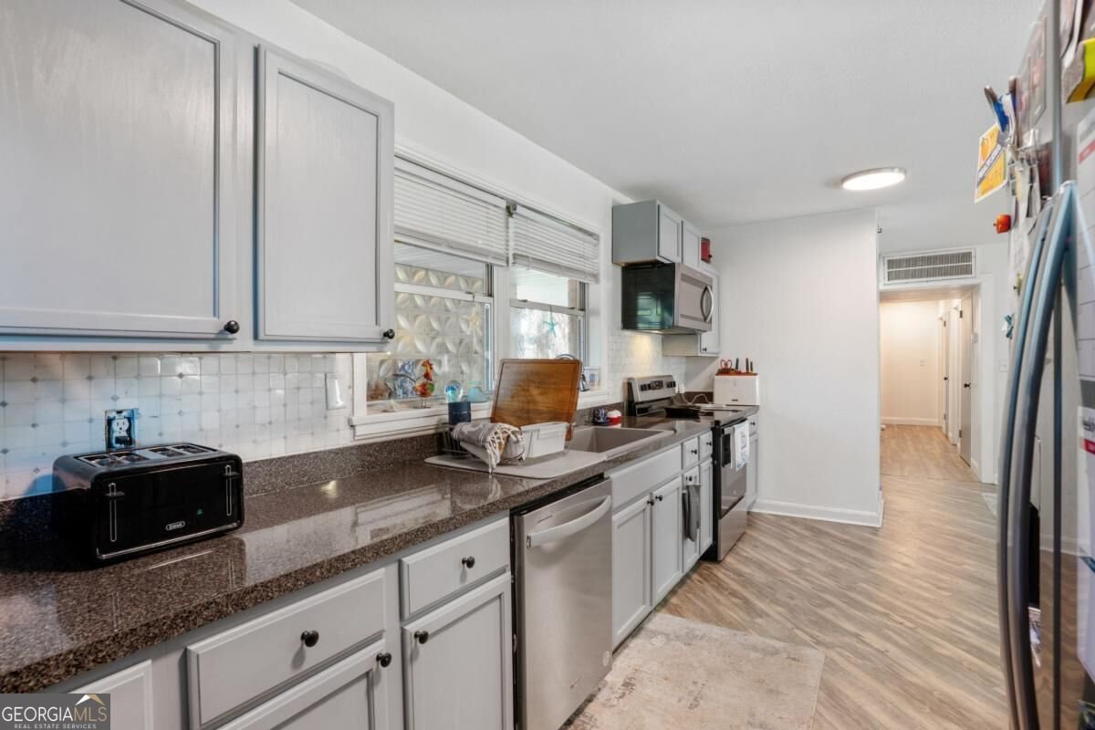 633 Halsey Street Brunswick - Photo 8