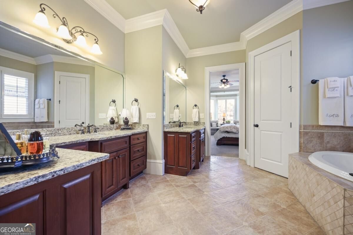 4238 Westriver Park Berkeley Lake - Photo 24