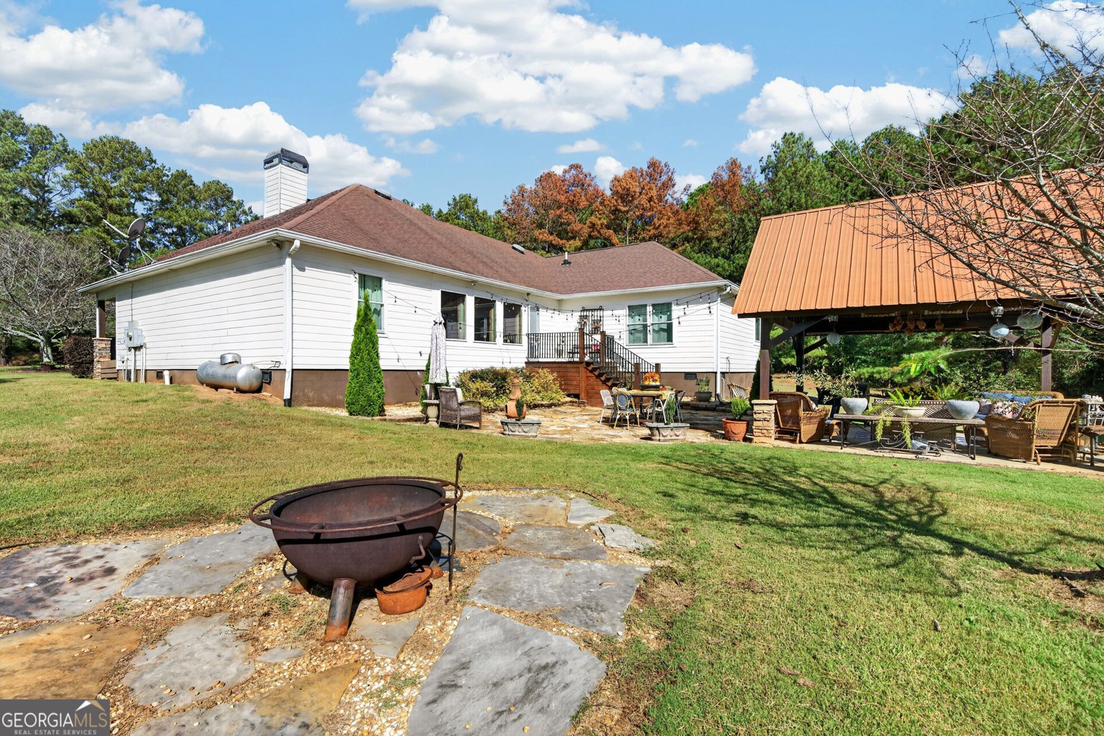 9852 Post Road Shady Dale - Photo 34