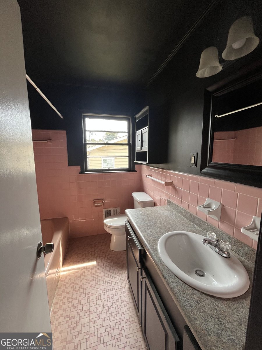 204 Diane Drive Thomaston - Photo 8