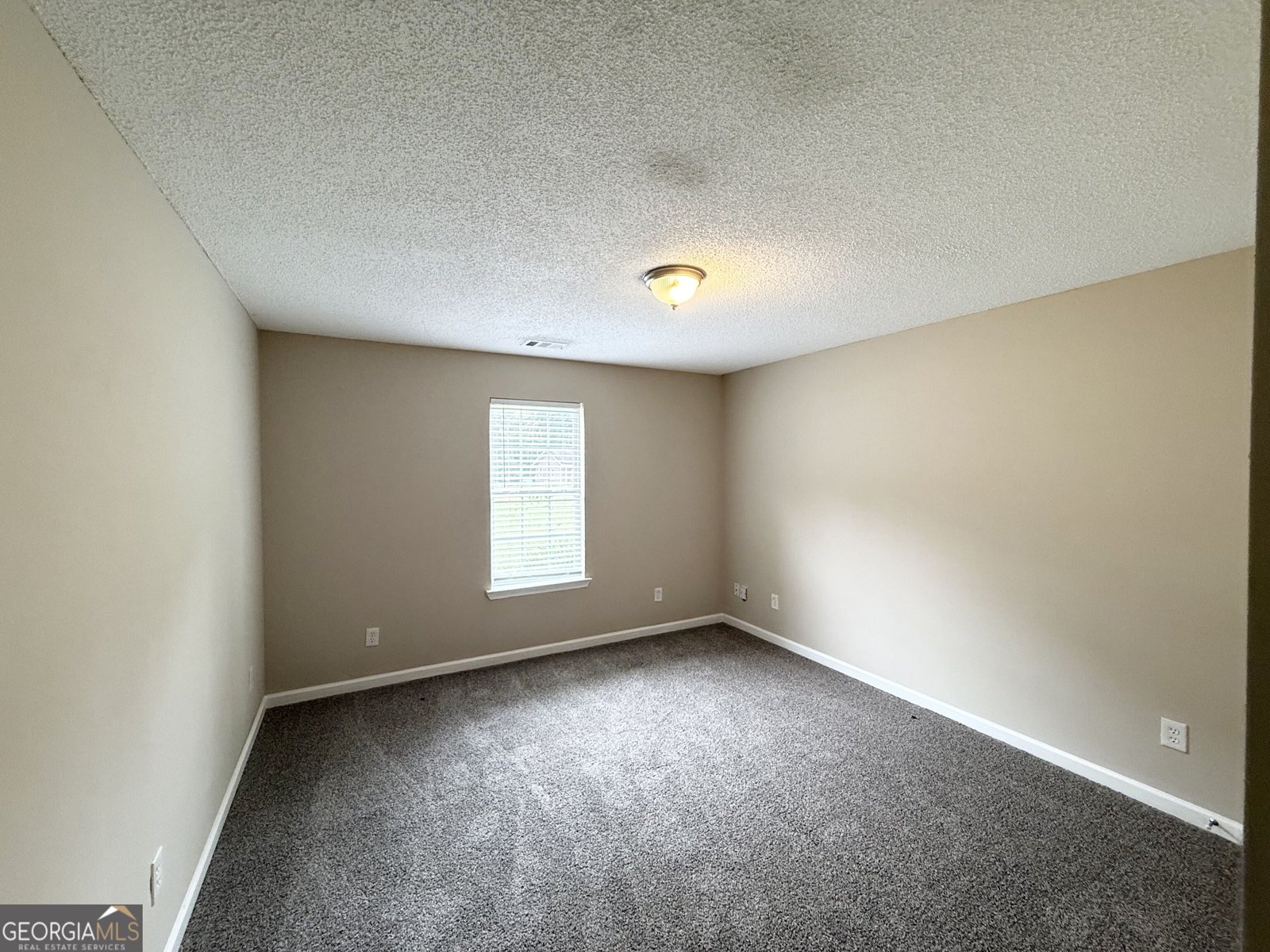 9152 Cecelia Street Covington - Photo 6