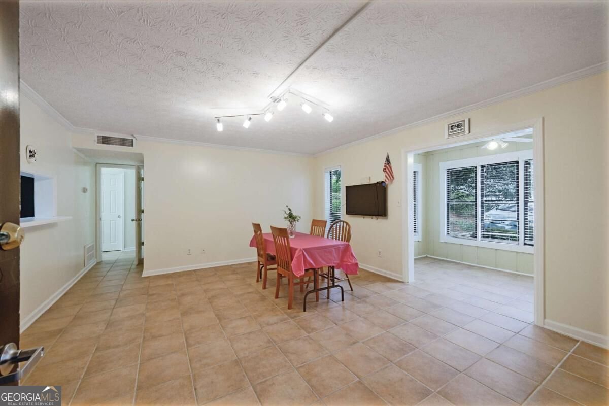 303 Summit North Drive Atlanta - Photo 16