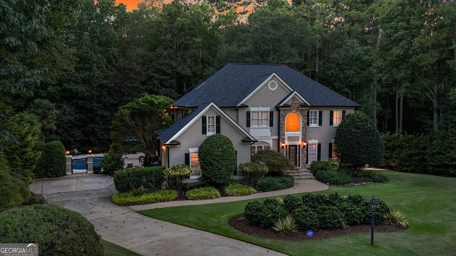 412 Loyd Road Peachtree City - main photo