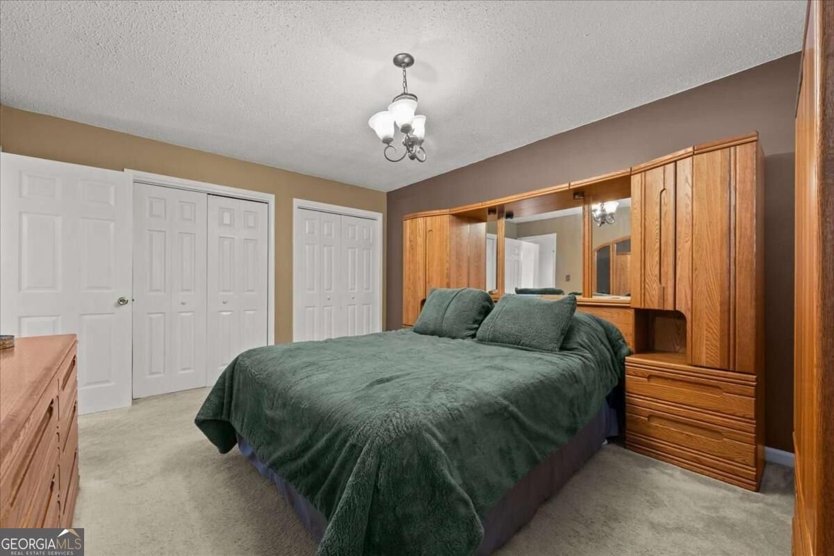 399 Emmett Street Riverdale - Photo 16