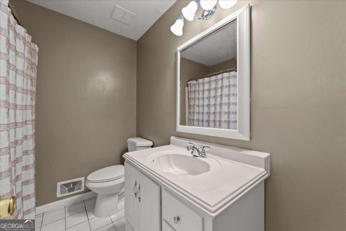 399 Emmett Street Riverdale - Photo 18