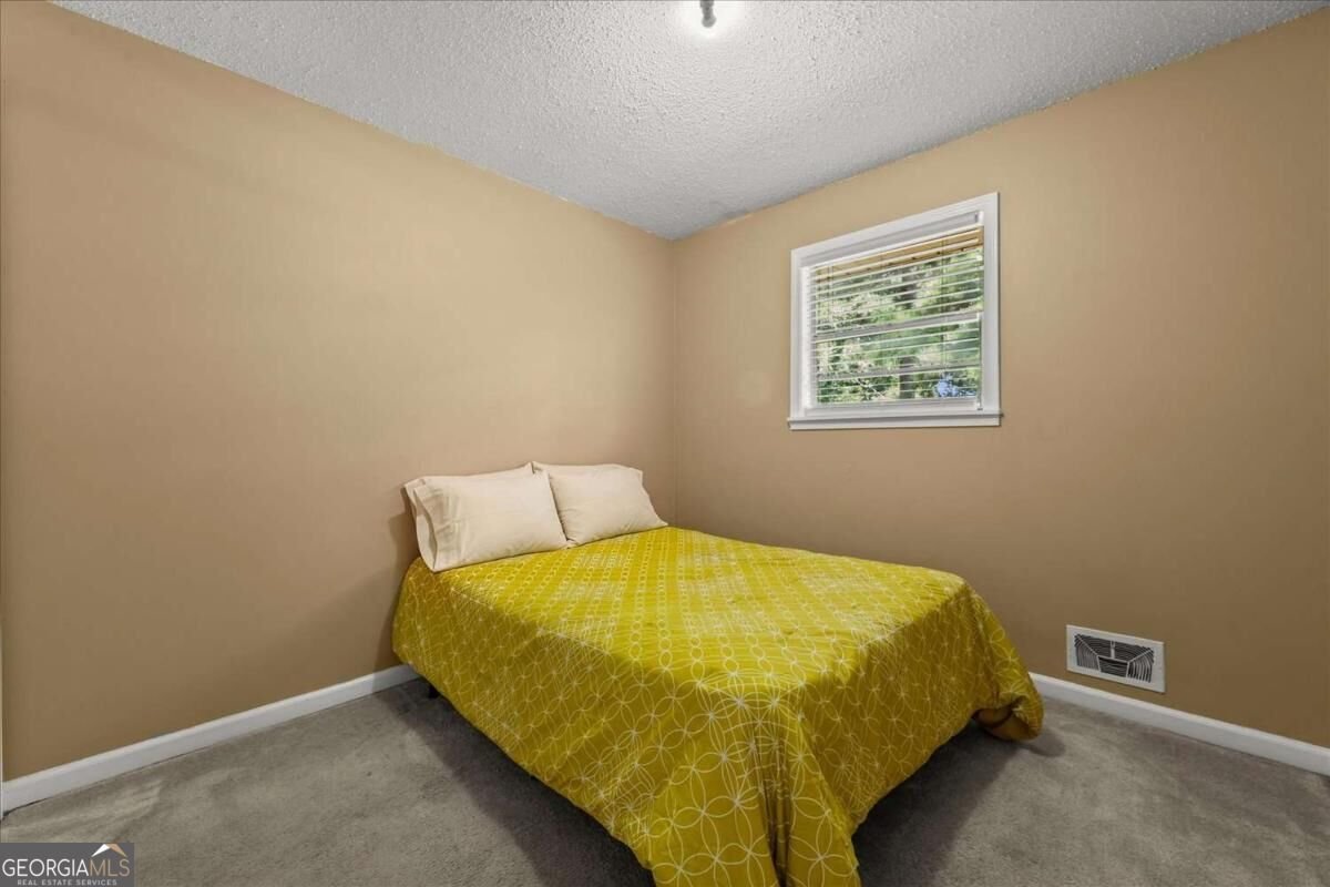 399 Emmett Street Riverdale - Photo 20