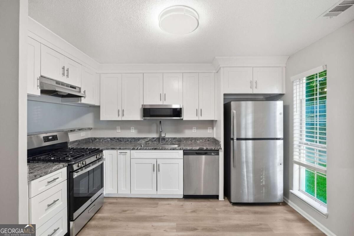 6449 Eastbriar Drive Lithonia - Photo 10
