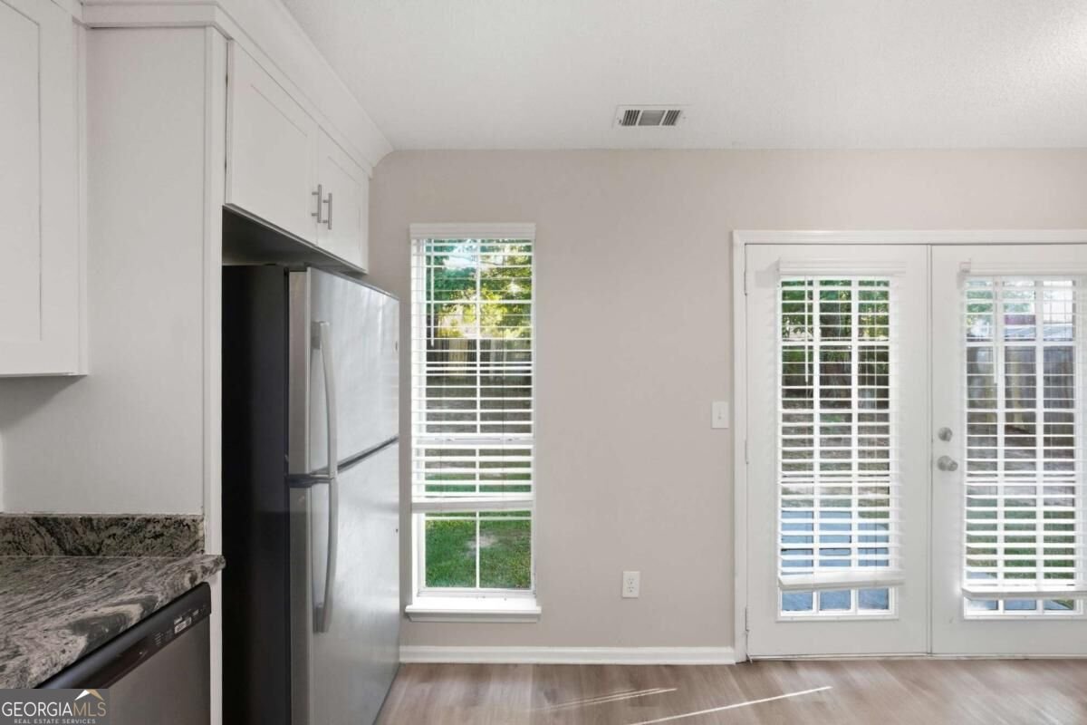 6449 Eastbriar Drive Lithonia - Photo 9