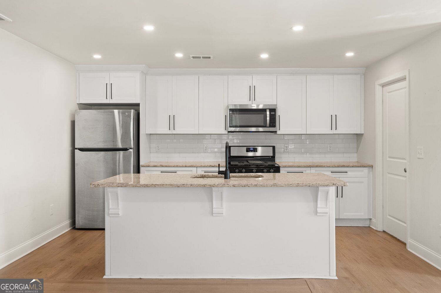 2593 Walton Way Marietta - Photo 10