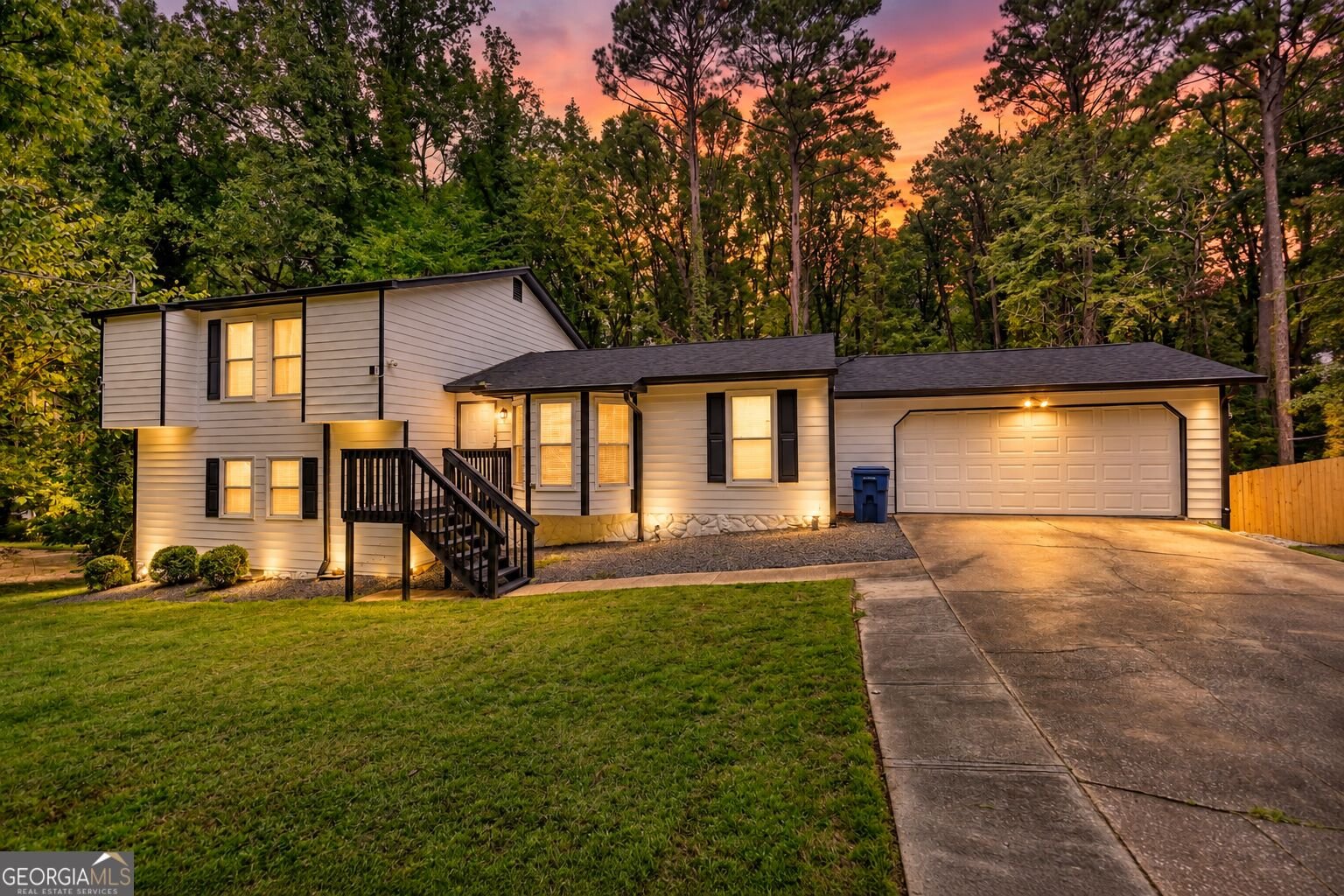 1173 Mill Ridge Drive Lawrenceville - main photo