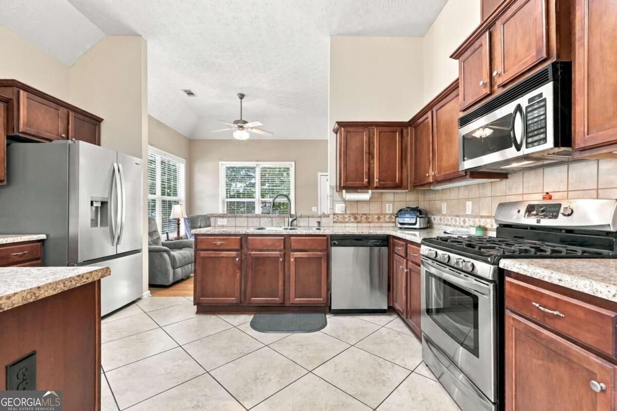 174 Azalea Chase Drive Suwanee - Photo 12