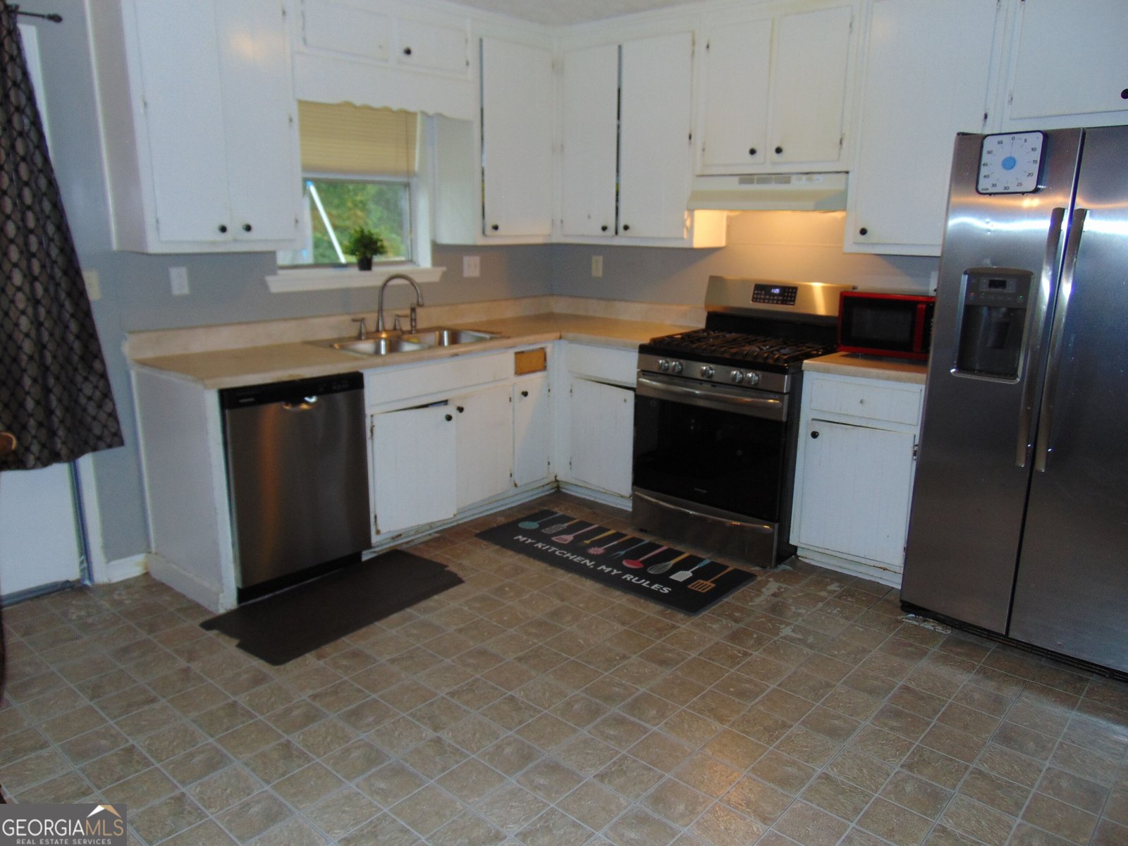 Photo 3
