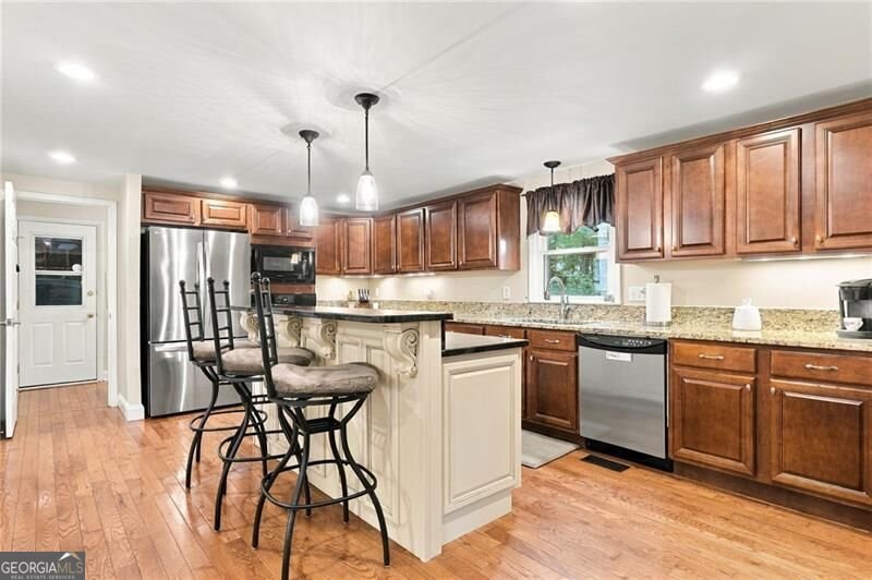 345 High Meadow Drive Marietta - Photo 8