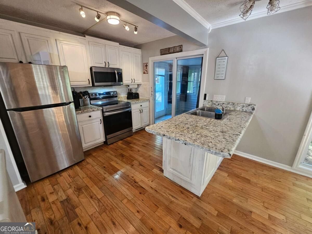 290 Emerald Drive Clarkesville - Photo 9
