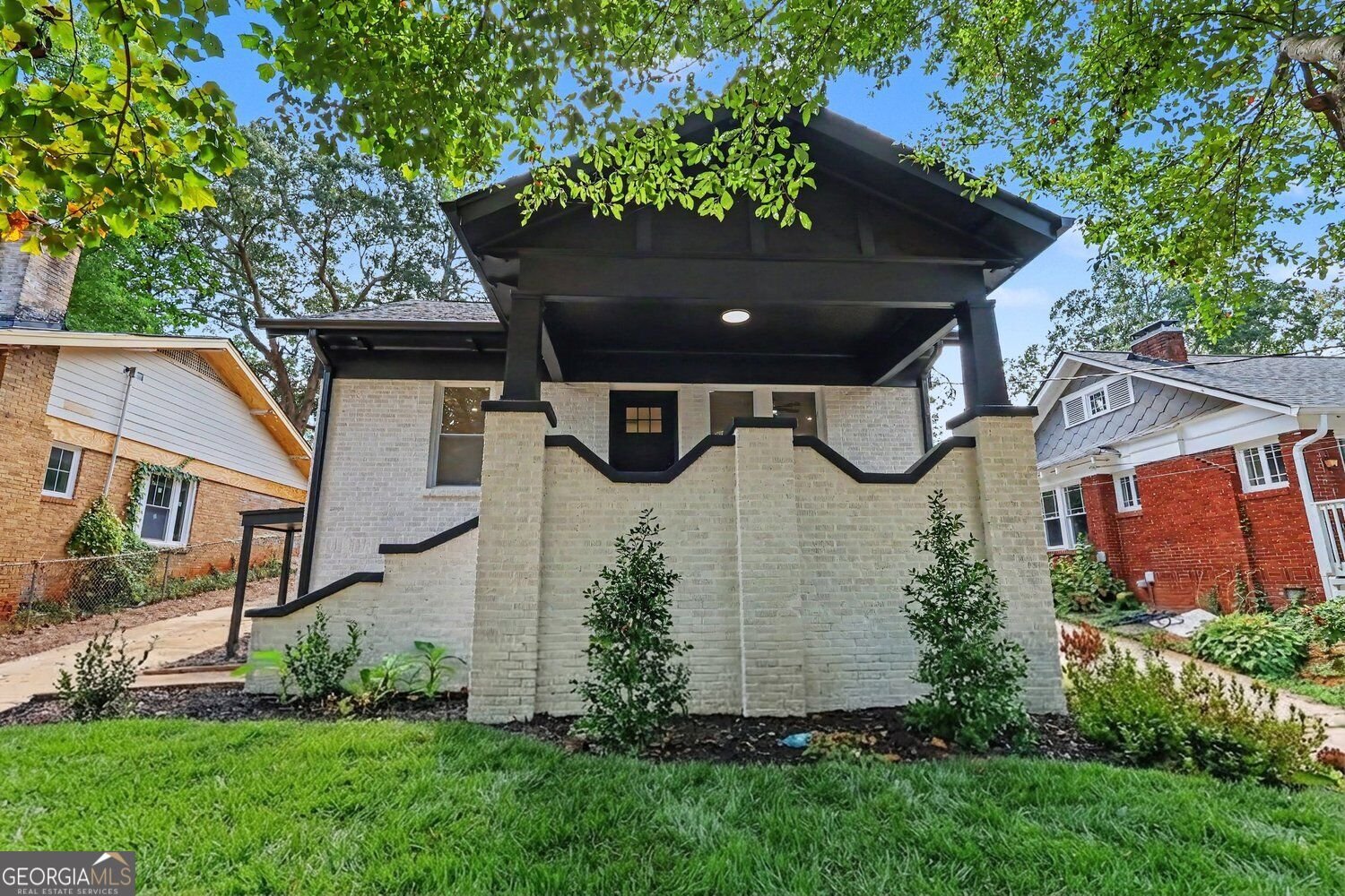 1600 Rogers Avenue Atlanta - main photo