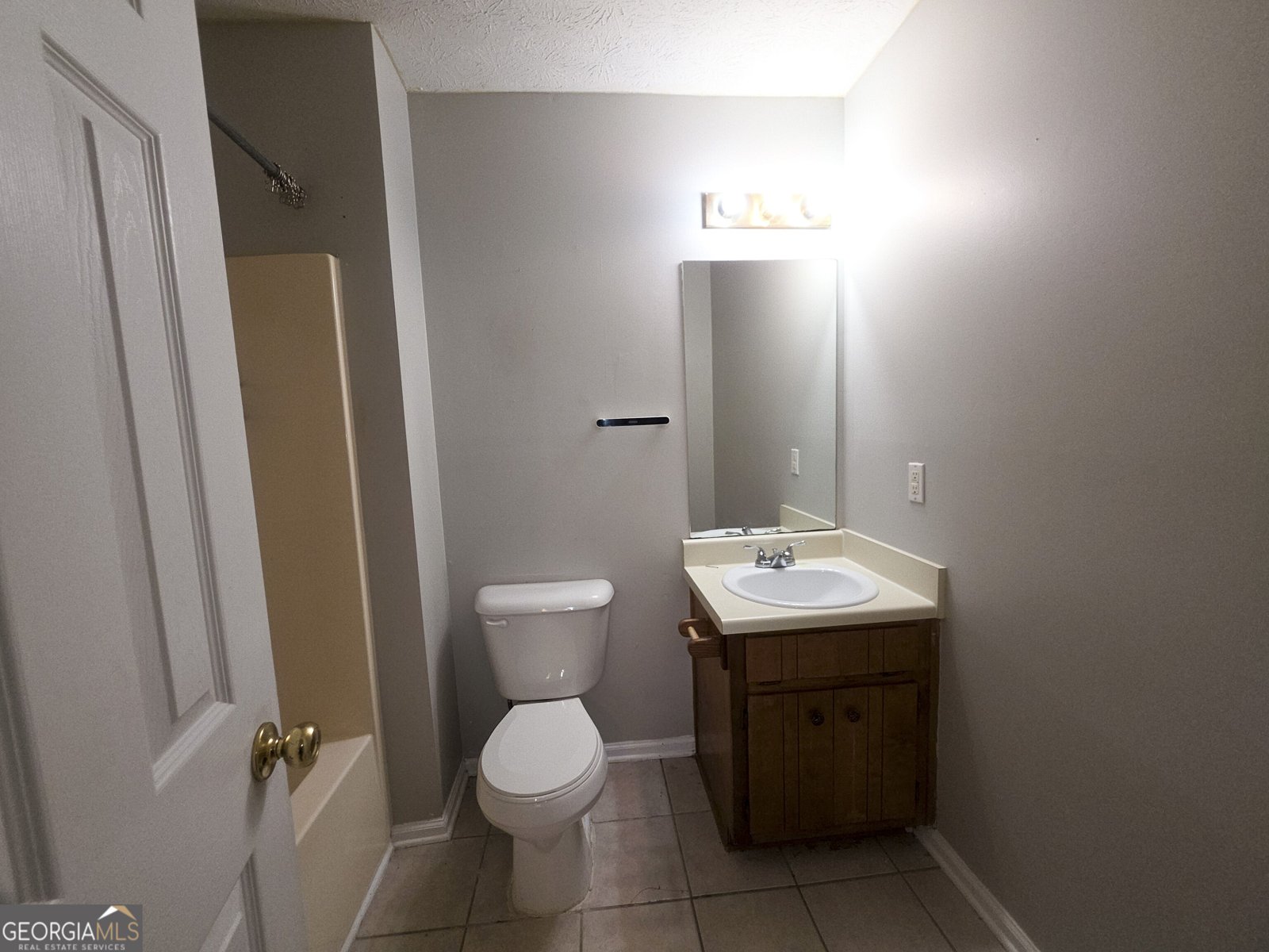 2140 Kings Gate Cir Snellville - Photo 12