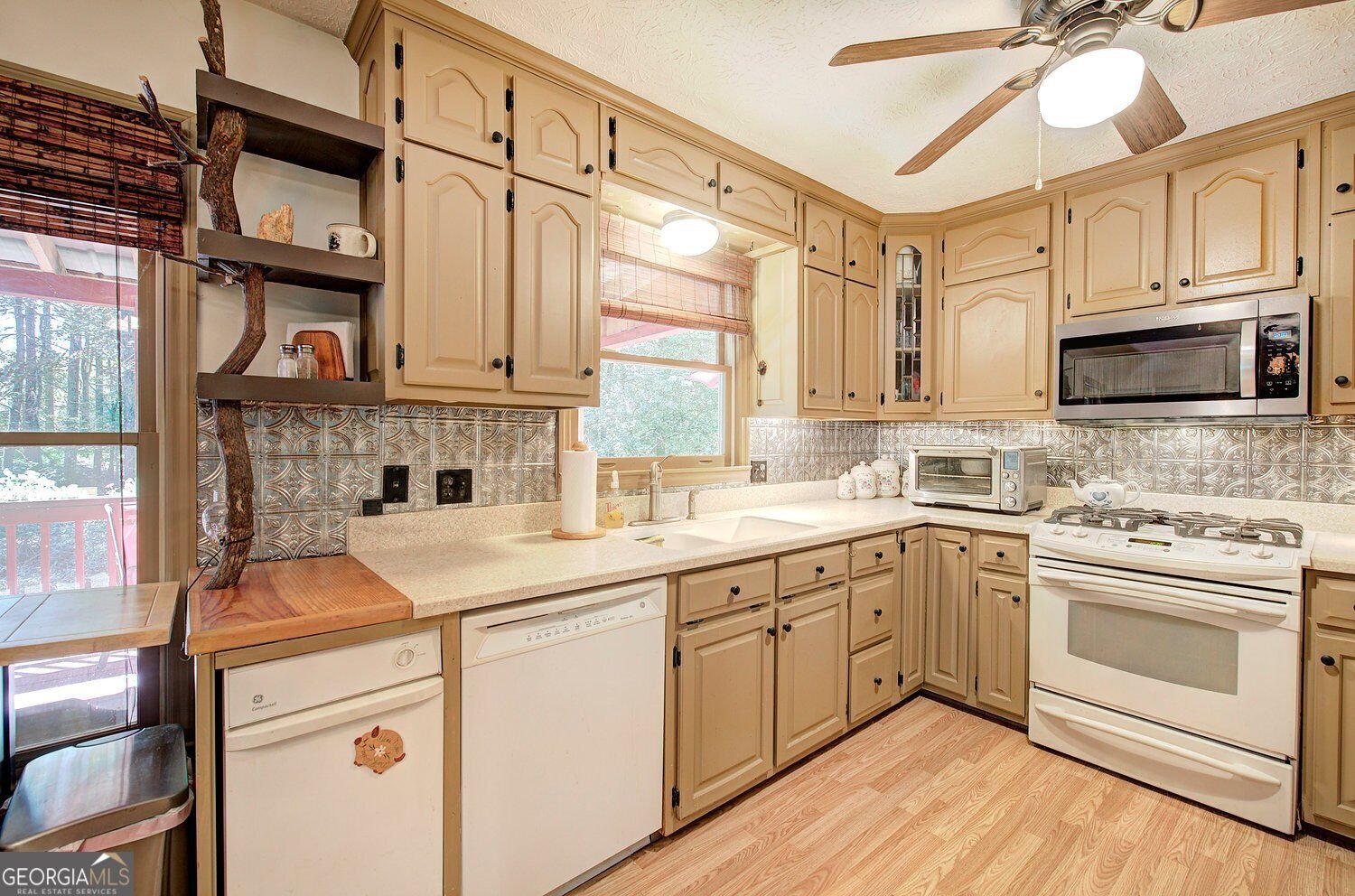 2108 Blackberry Mtn Road Ellijay - Photo 14