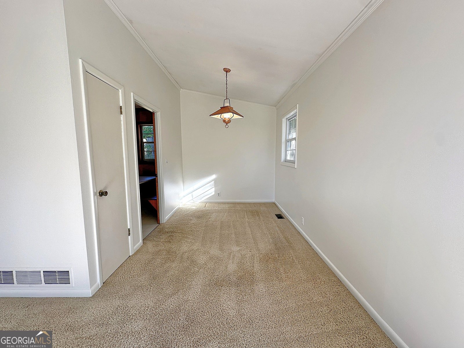 136 Chilton Crescent Lagrange - Photo 7