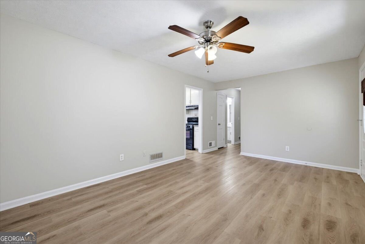 2503 Hewatt Road Snellville - Photo 6