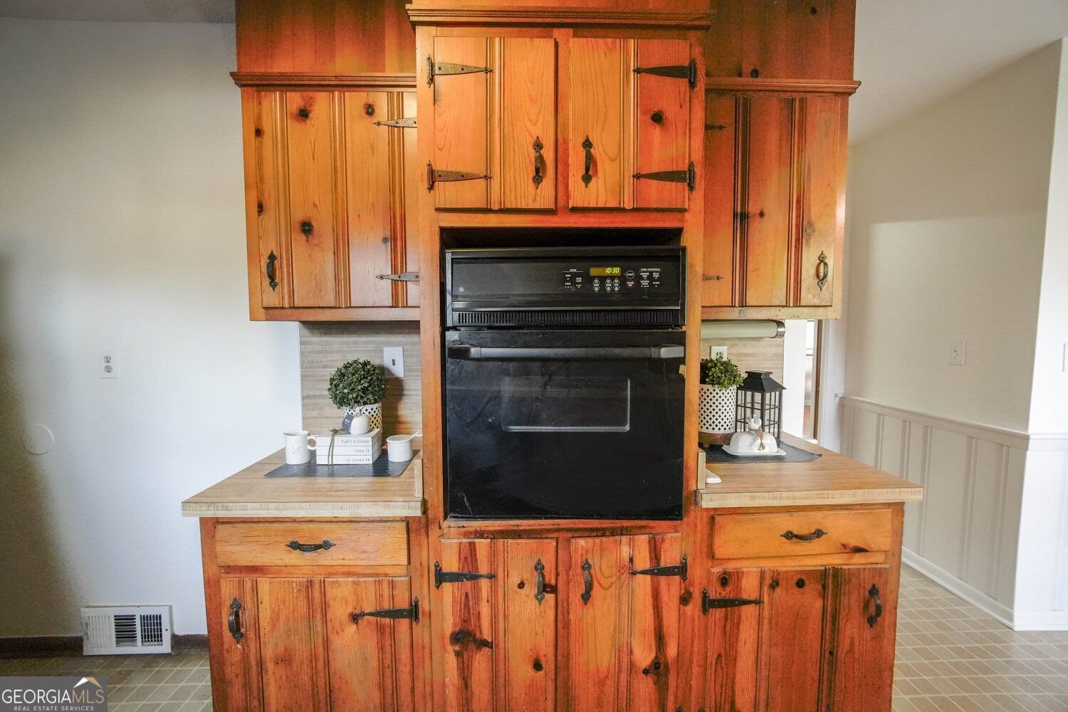 933 Rowland Street Clarkston - Photo 11