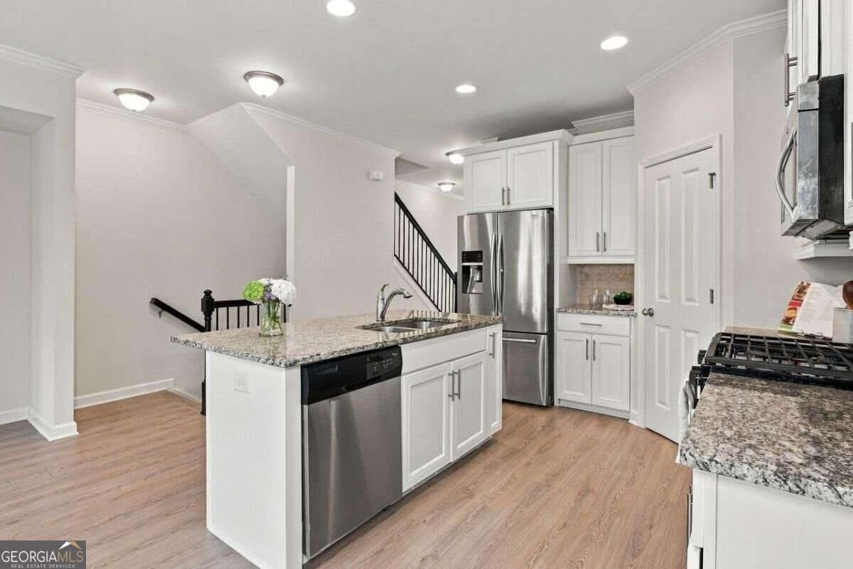 7430 Highland Bluff Sandy Springs - Photo 12