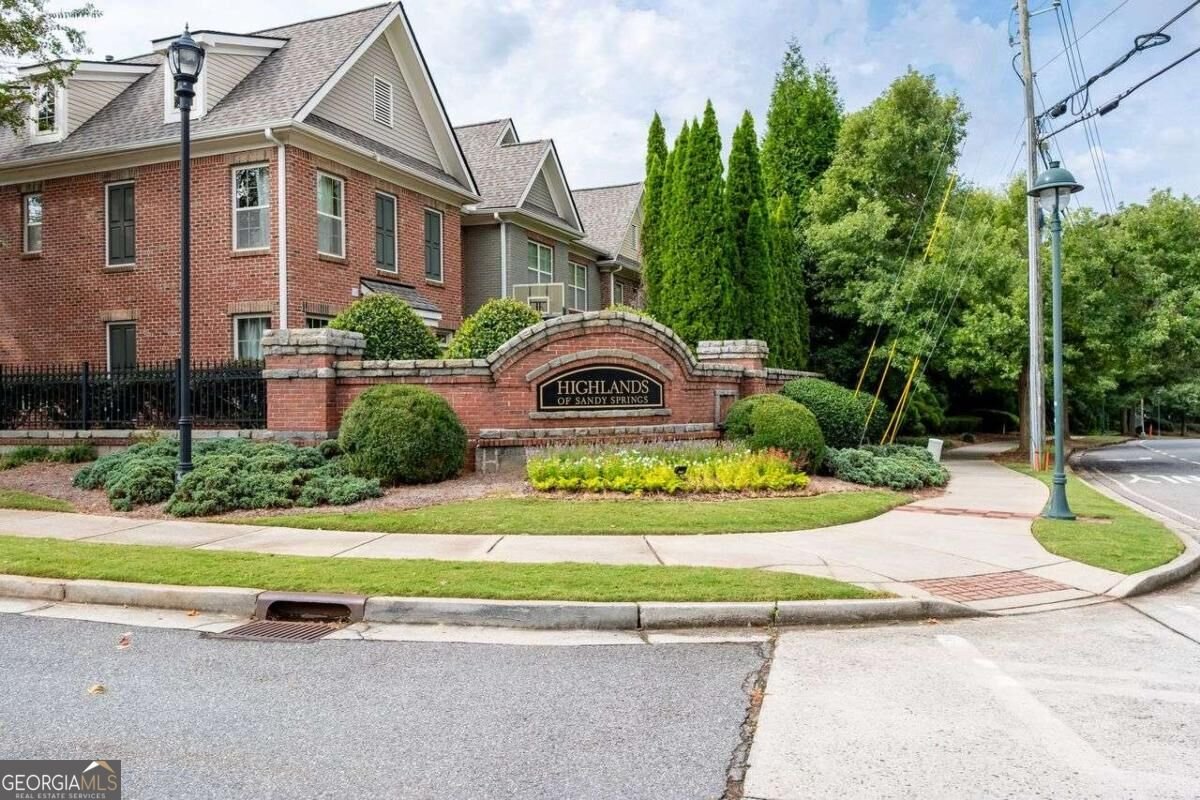 7430 Highland Bluff Sandy Springs - Photo 42