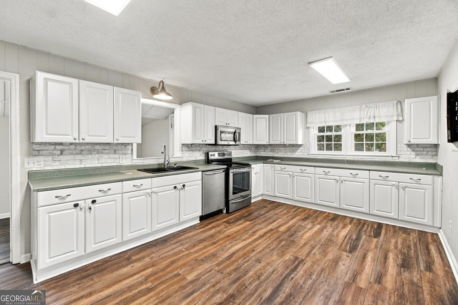 6003 Lake Lanier Heights Road Buford - Photo 10