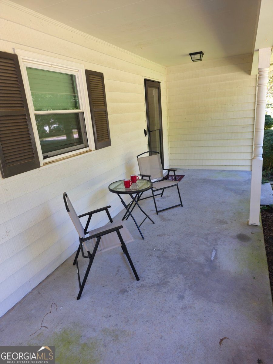 690 Kirkus Drive Conyers - Photo 8