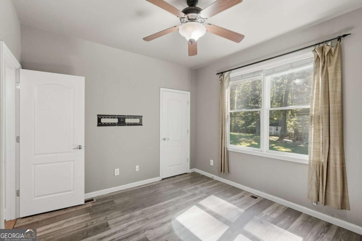 9025 Devonwood Court Gainesville - Photo 21