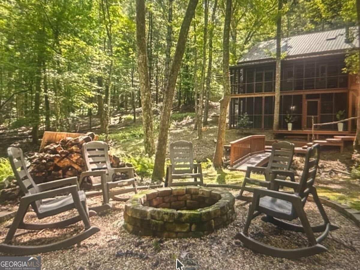 136 Honeysuckle Way Blue Ridge - main photo
