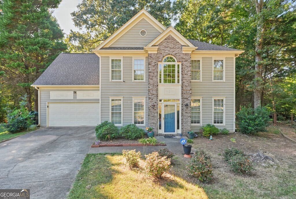 2208 Thicket Court Acworth - main photo