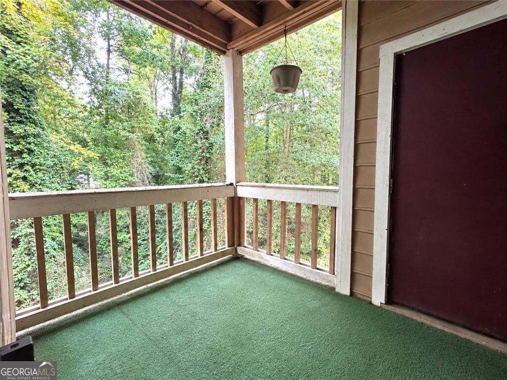 5539 Mountain Springs Circle Stone Mountain - Photo 18