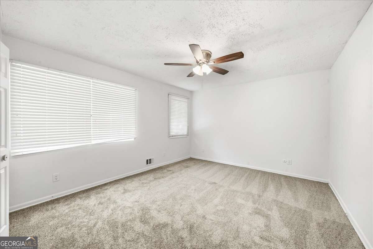 2412 Peachwood Circle Atlanta - Photo 12
