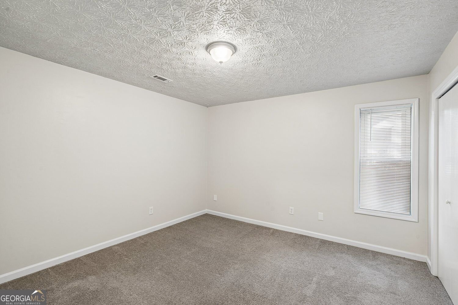 587 Farmbrook Trail Kennesaw - Photo 12