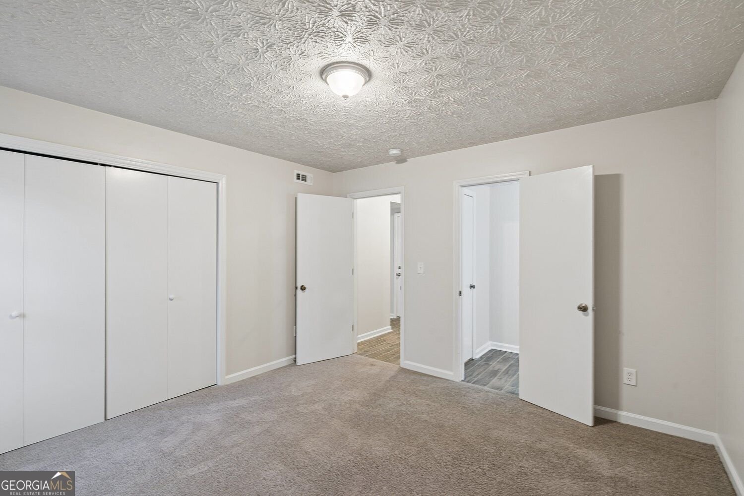 587 Farmbrook Trail Kennesaw - Photo 13