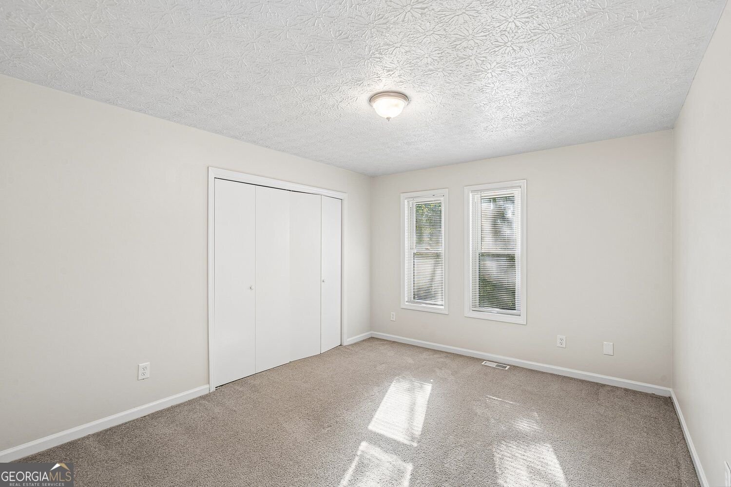 587 Farmbrook Trail Kennesaw - Photo 16
