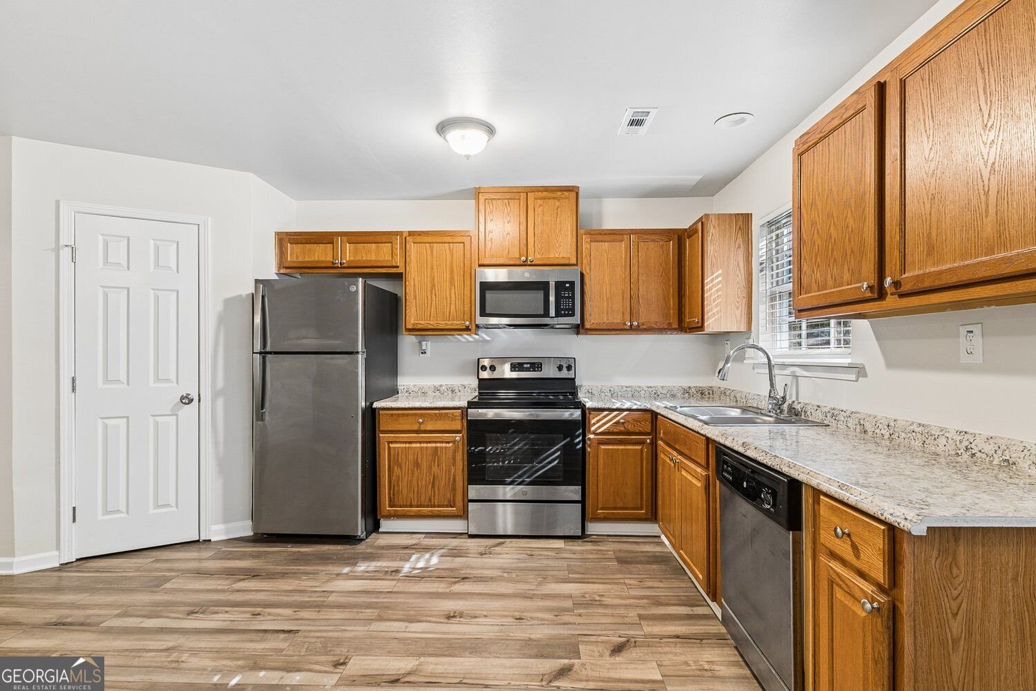 303 Village Chase Woodstock - Photo 11