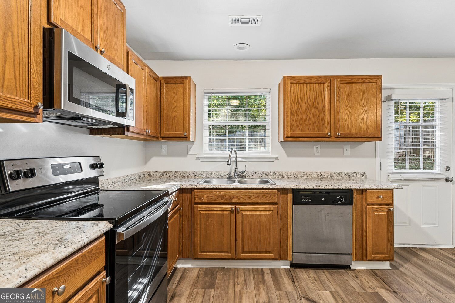 303 Village Chase Woodstock - Photo 12