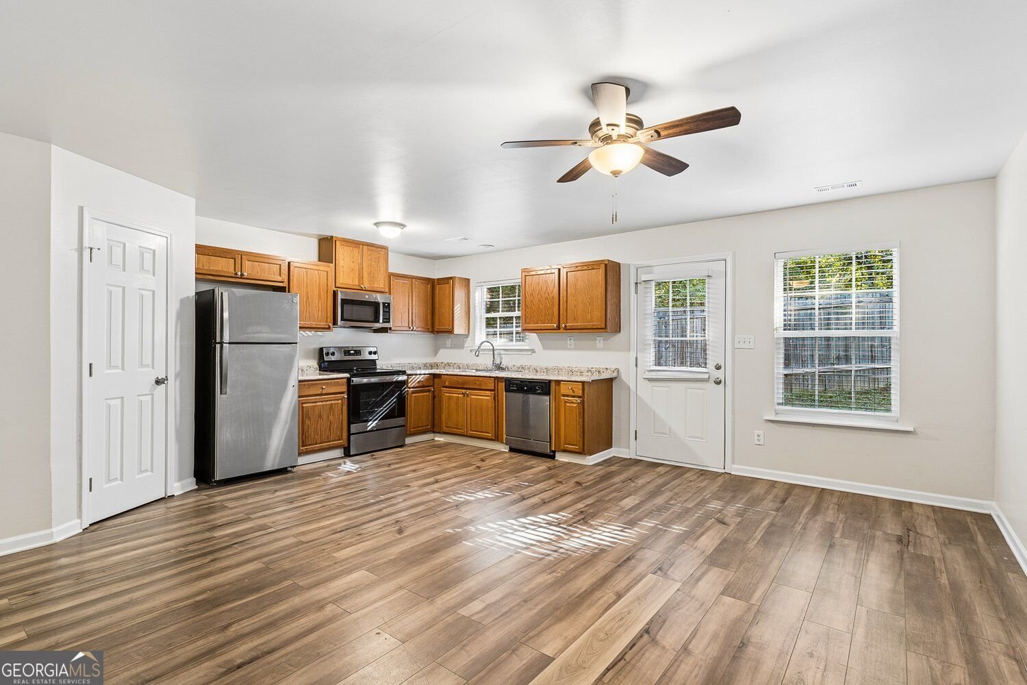 303 Village Chase Woodstock - Photo 8